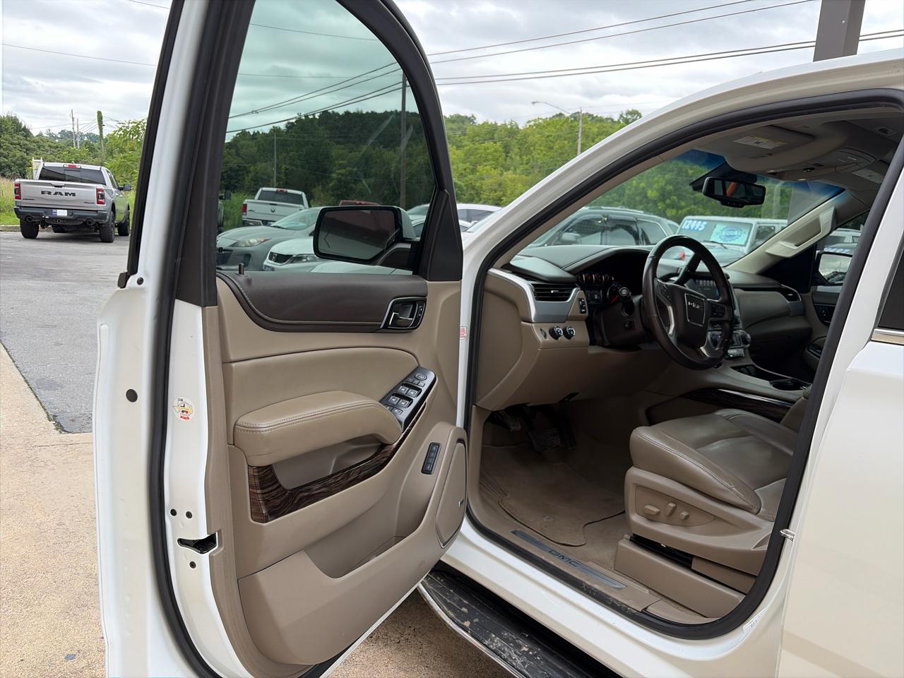 GMC Yukon SLT 4WD 2020