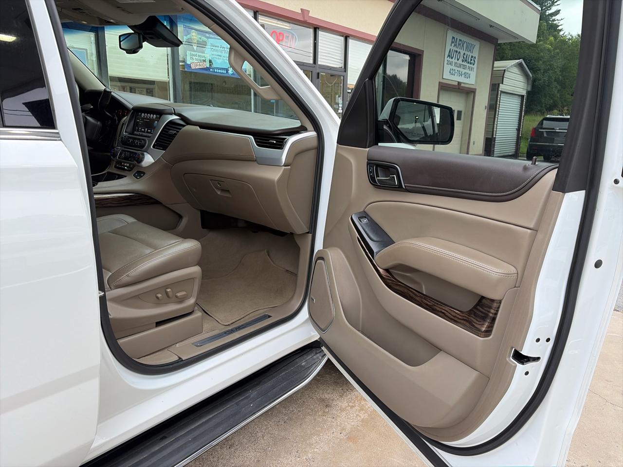 GMC Yukon SLT 4WD 2020
