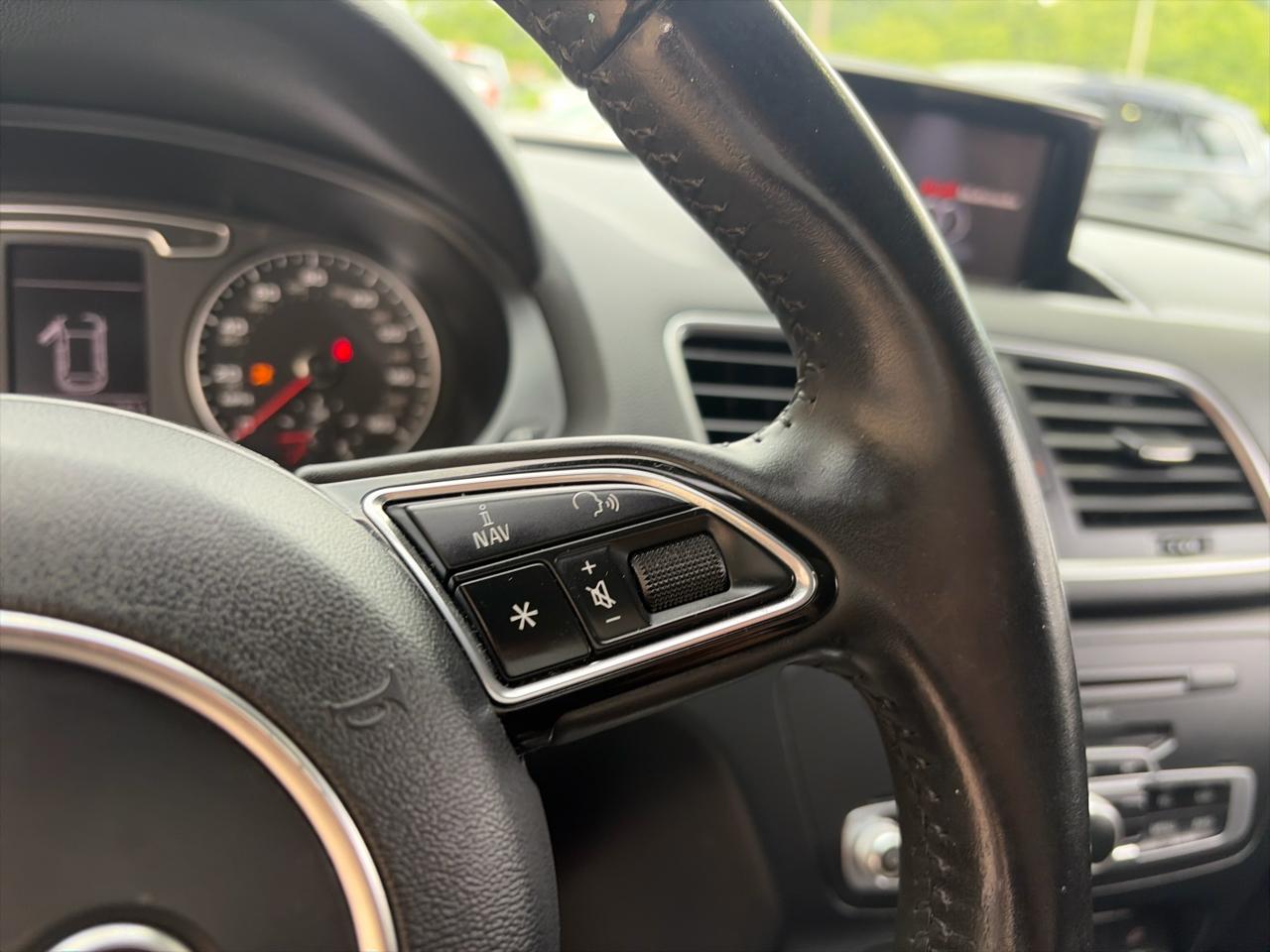 Audi Q3 Premium Plus 2015