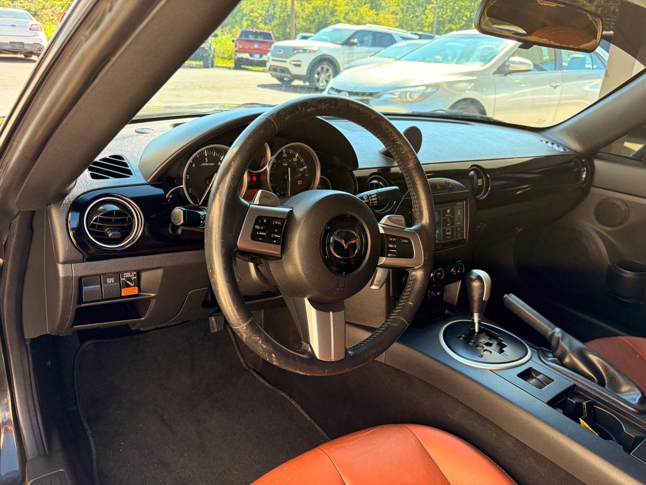 Mazda MX-5 Miata Touring Power Retractable Hardtop 2008