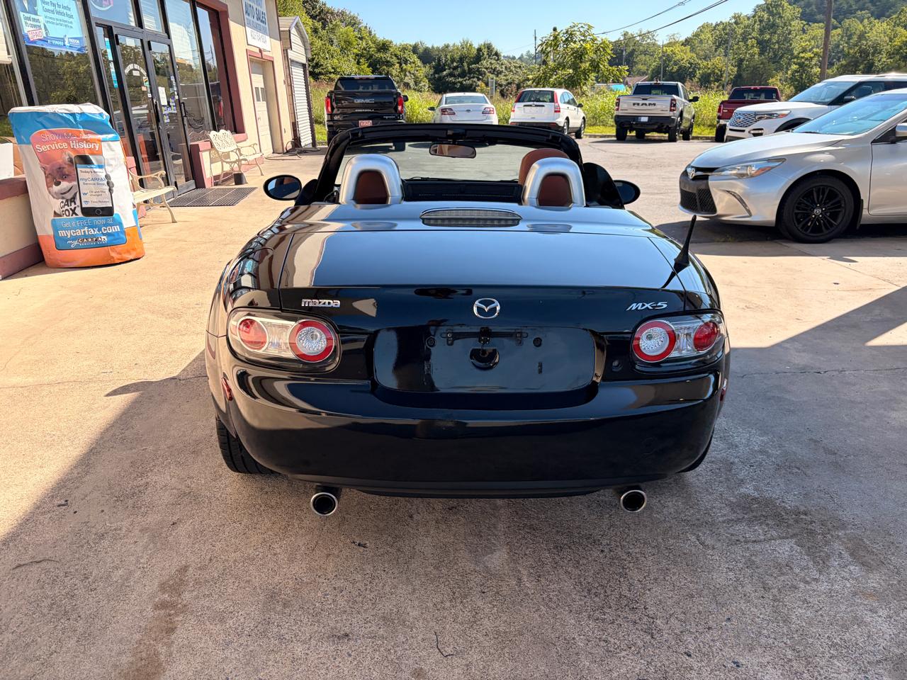 Mazda MX-5 Miata Touring Power Retractable Hardtop 2008
