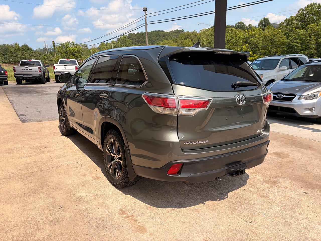 Toyota Highlander XLE AWD V6 2016