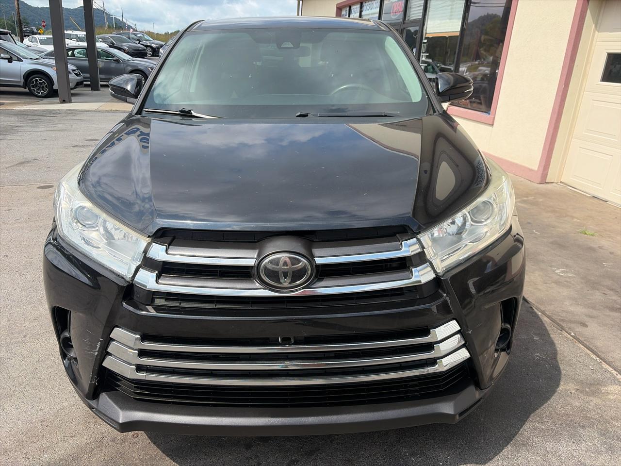 Toyota Highlander LE Plus AWD V6 2019