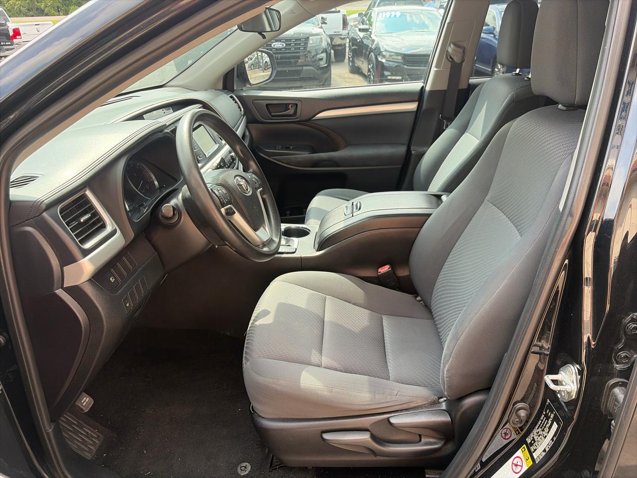 Toyota Highlander LE Plus AWD V6 2019