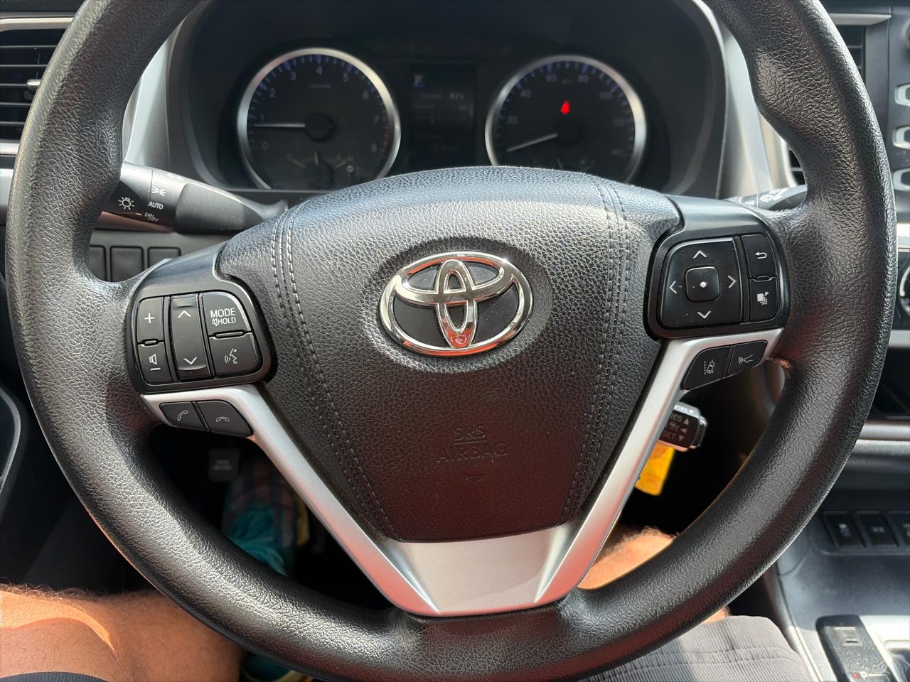 Toyota Highlander LE Plus AWD V6 2019
