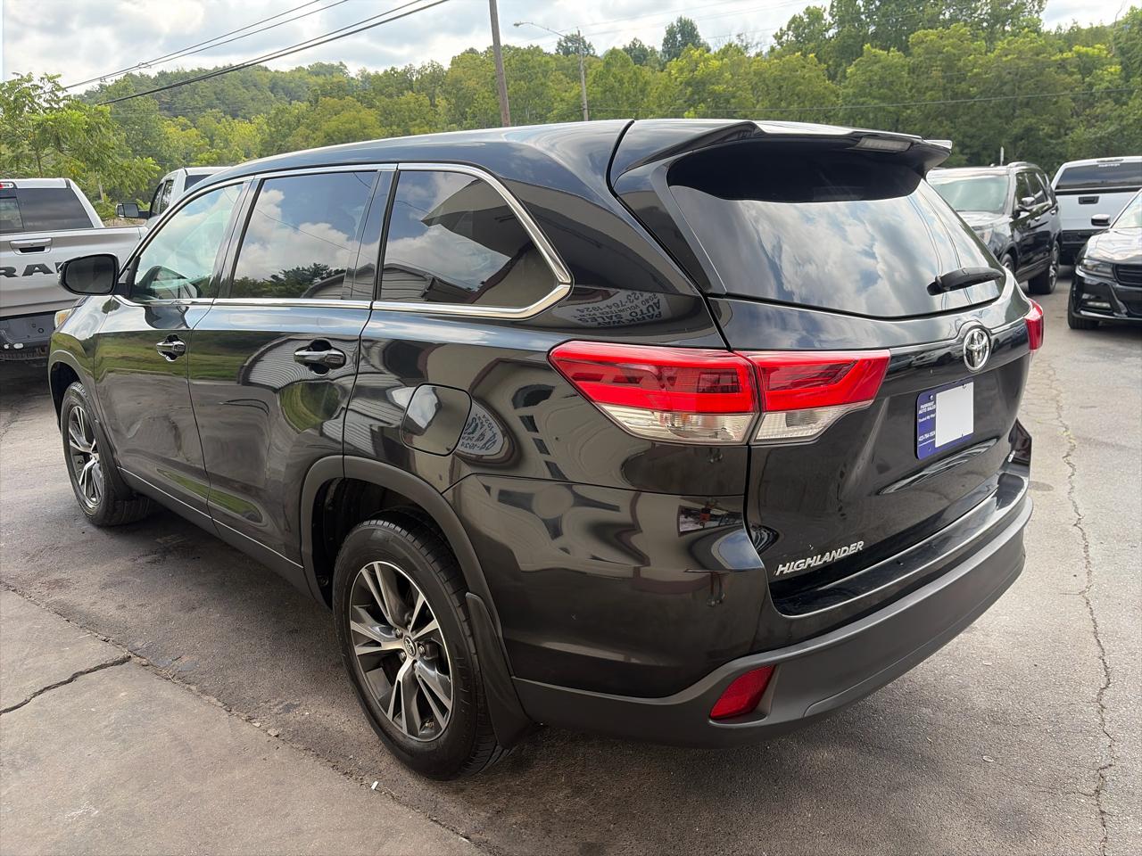 Toyota Highlander LE Plus AWD V6 2019