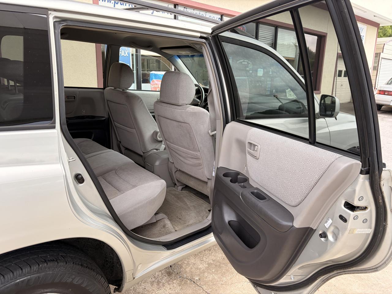 Toyota Highlander Limited V6 4WD 2003