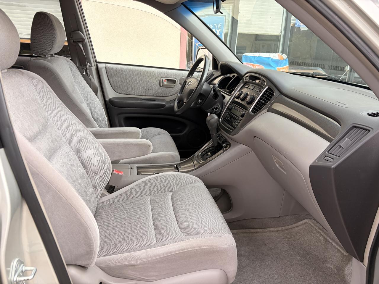 Toyota Highlander Limited V6 4WD 2003