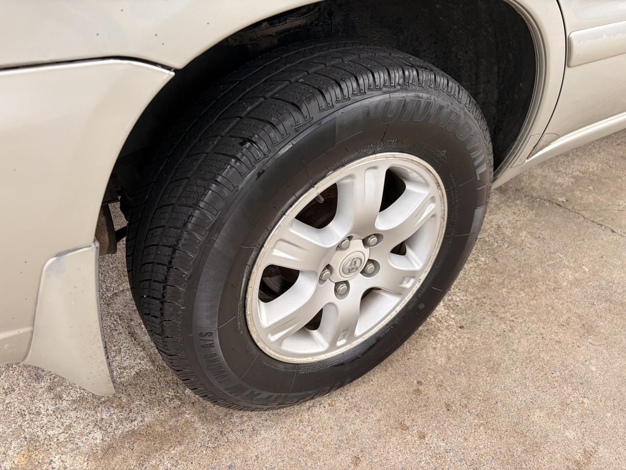 Toyota Highlander Limited V6 4WD 2003