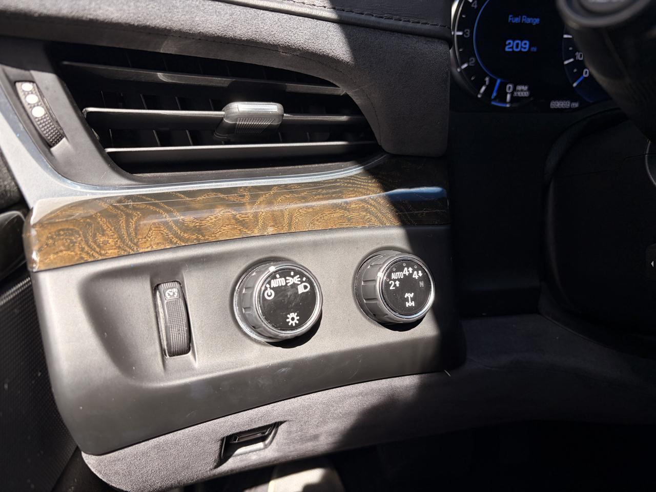Cadillac Escalade Platinum 4WD 2019