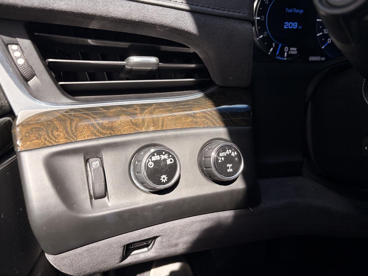 Cadillac Escalade Platinum 4WD 2019