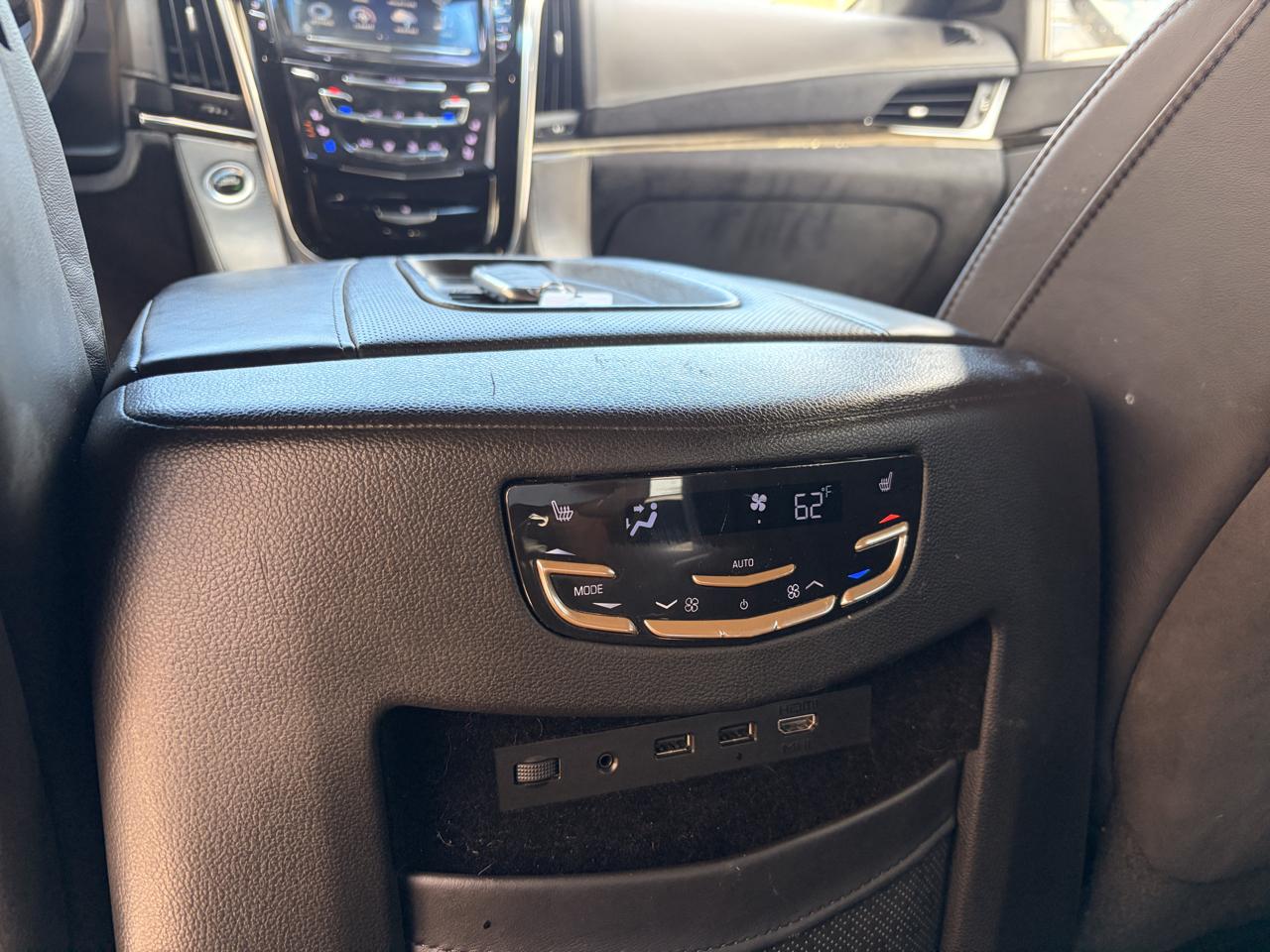 Cadillac Escalade Platinum 4WD 2019