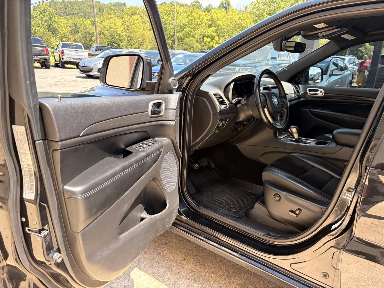 Jeep Grand Cherokee Laredo 4WD 2018