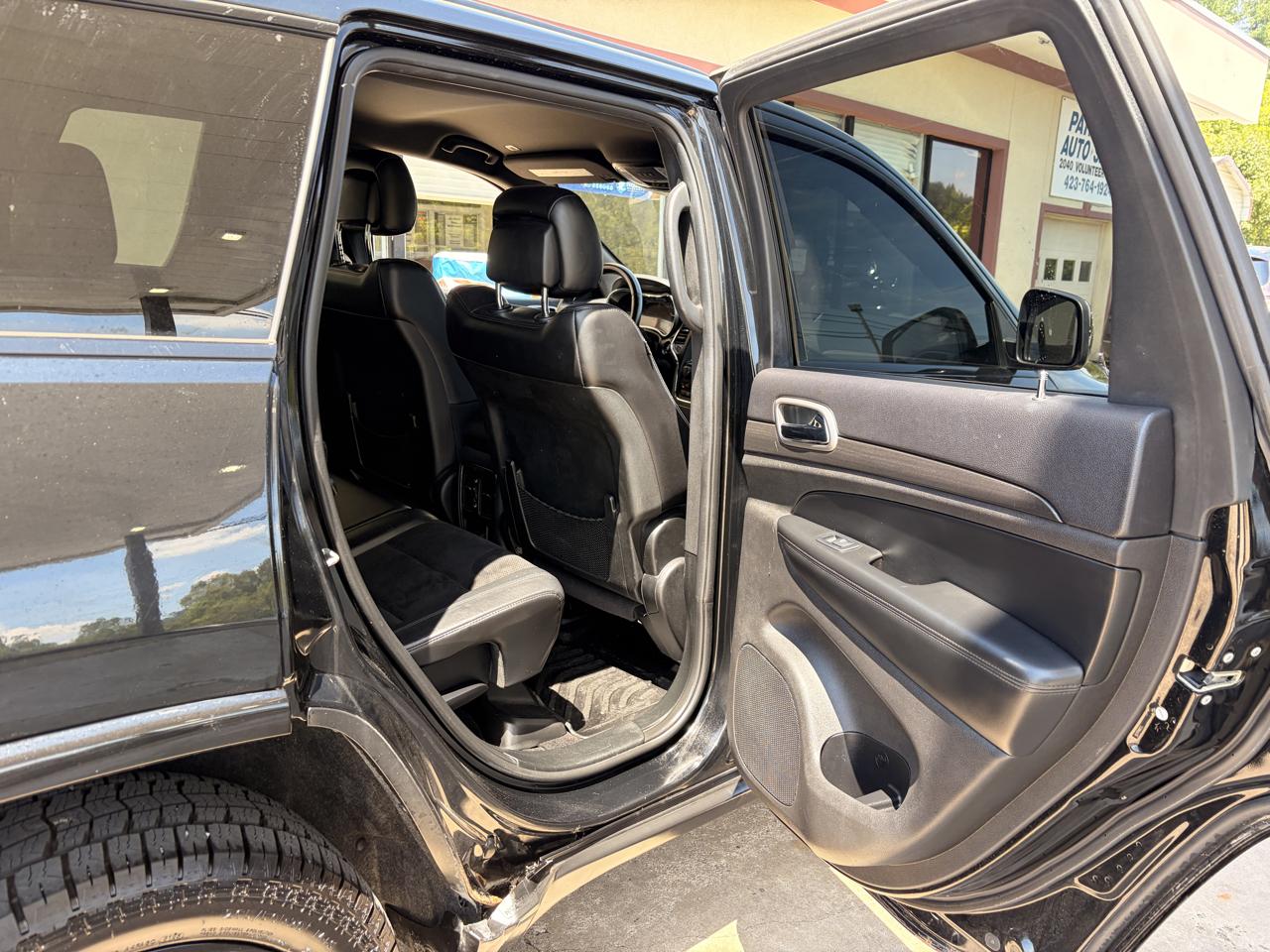 Jeep Grand Cherokee Laredo 4WD 2018
