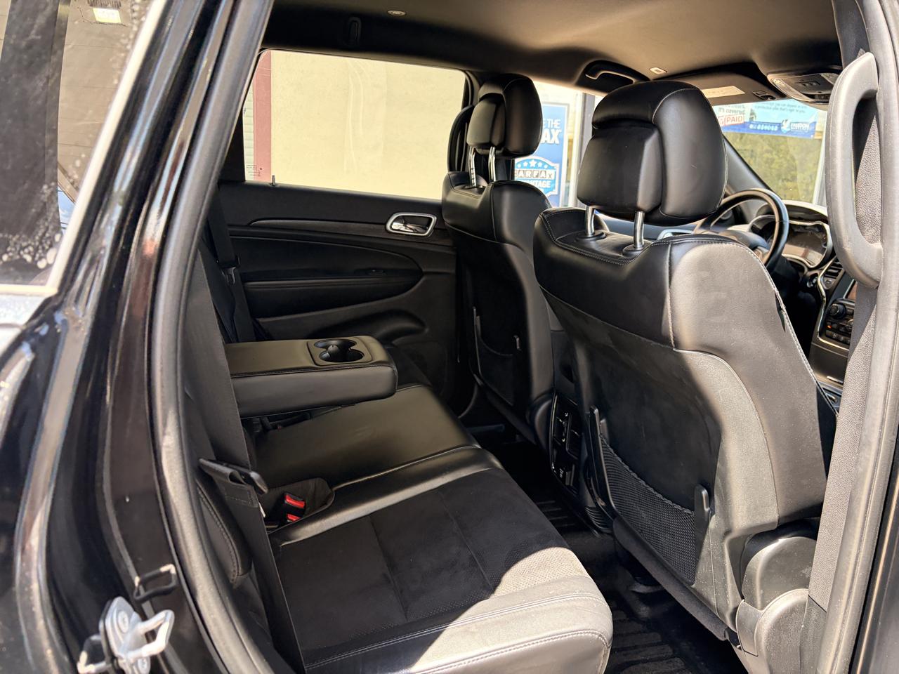 Jeep Grand Cherokee Laredo 4WD 2018
