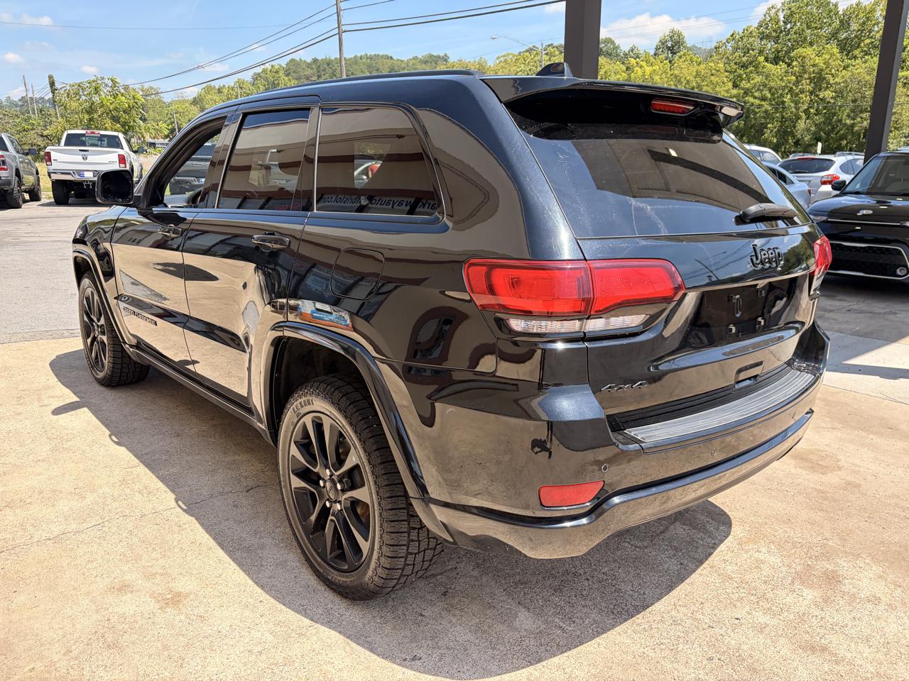 Jeep Grand Cherokee Laredo 4WD 2018