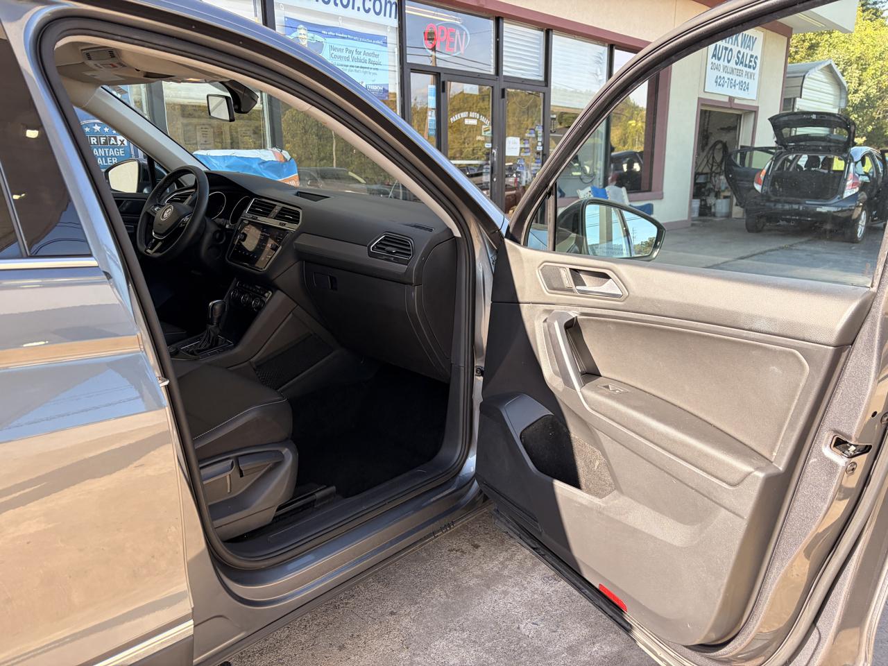 Volkswagen Tiguan SE 4Motion 2021
