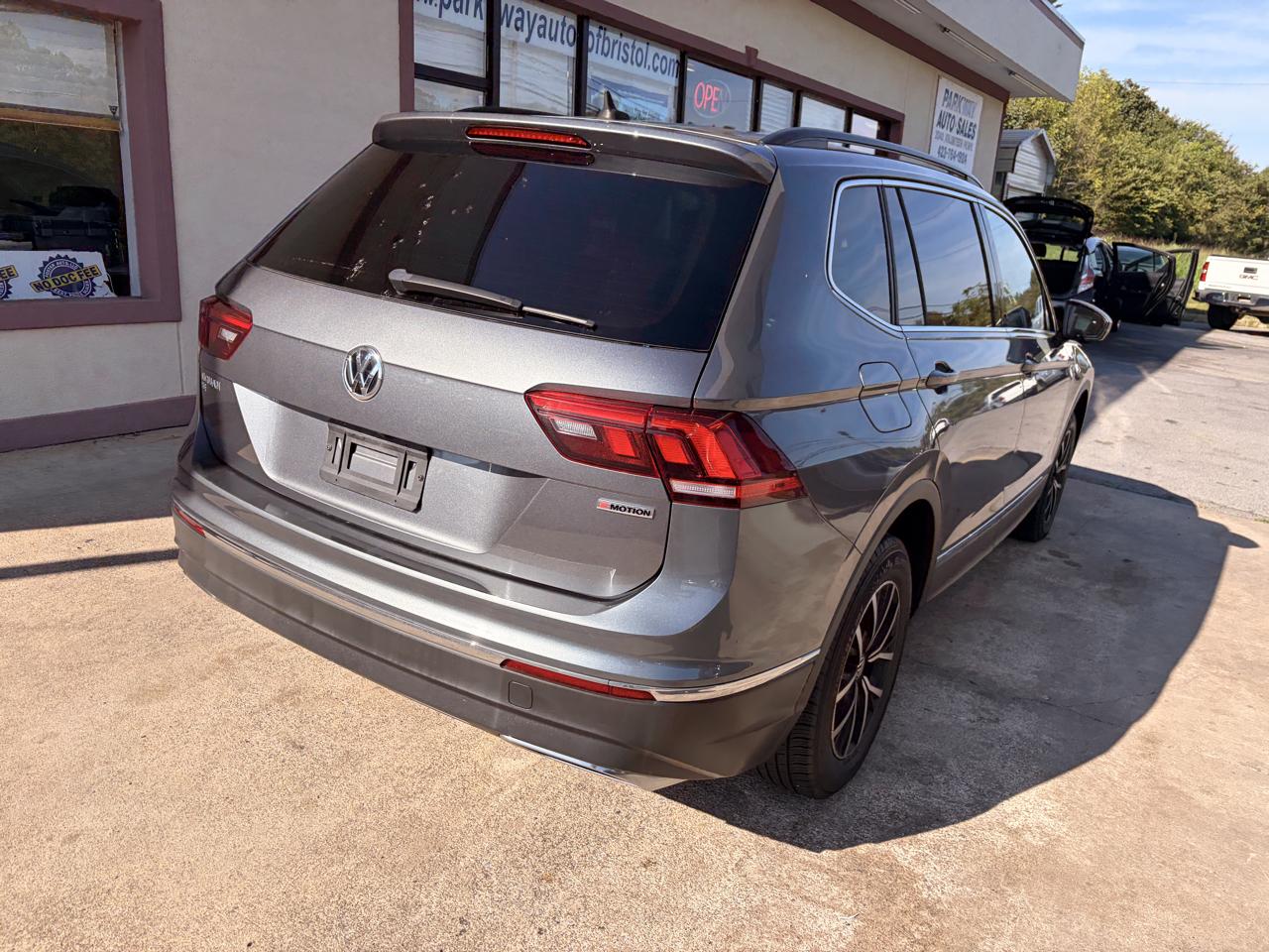 Volkswagen Tiguan SE 4Motion 2021