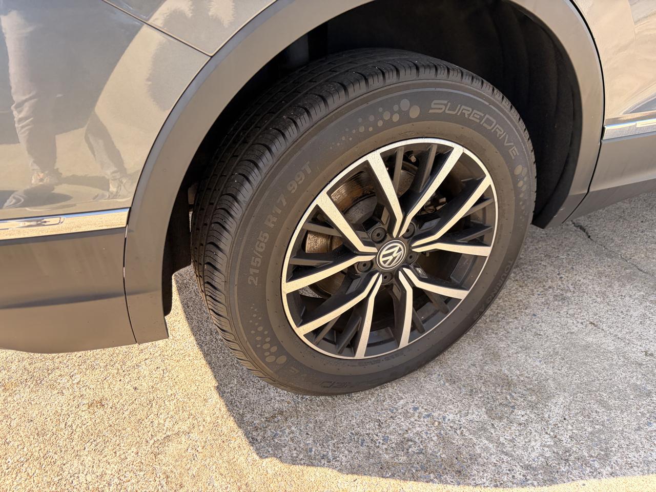 Volkswagen Tiguan SE 4Motion 2021
