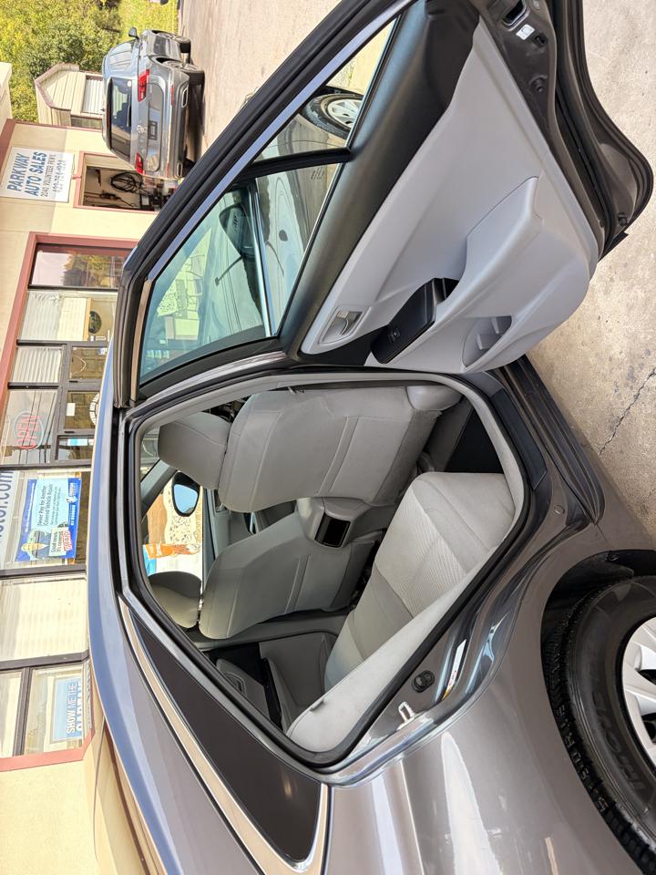 Toyota Camry LE 2016