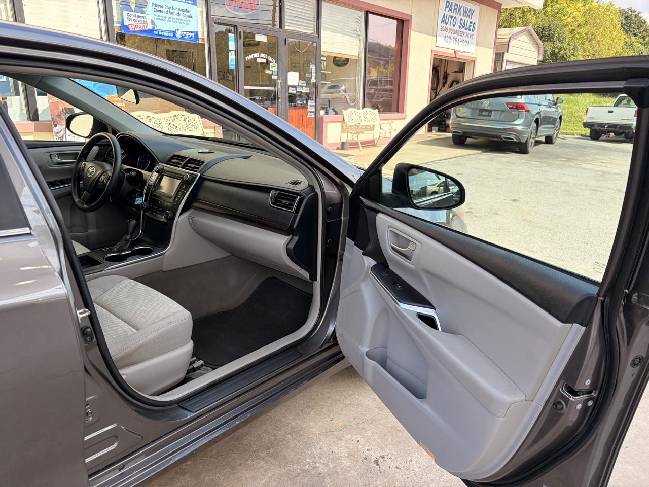 Toyota Camry LE 2016