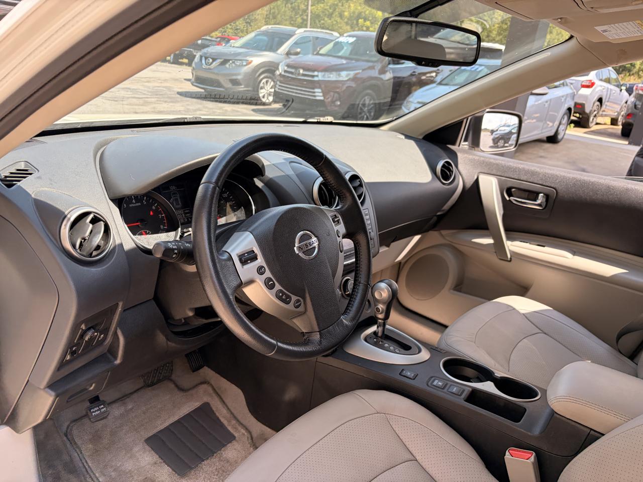 Nissan Rogue photo 6