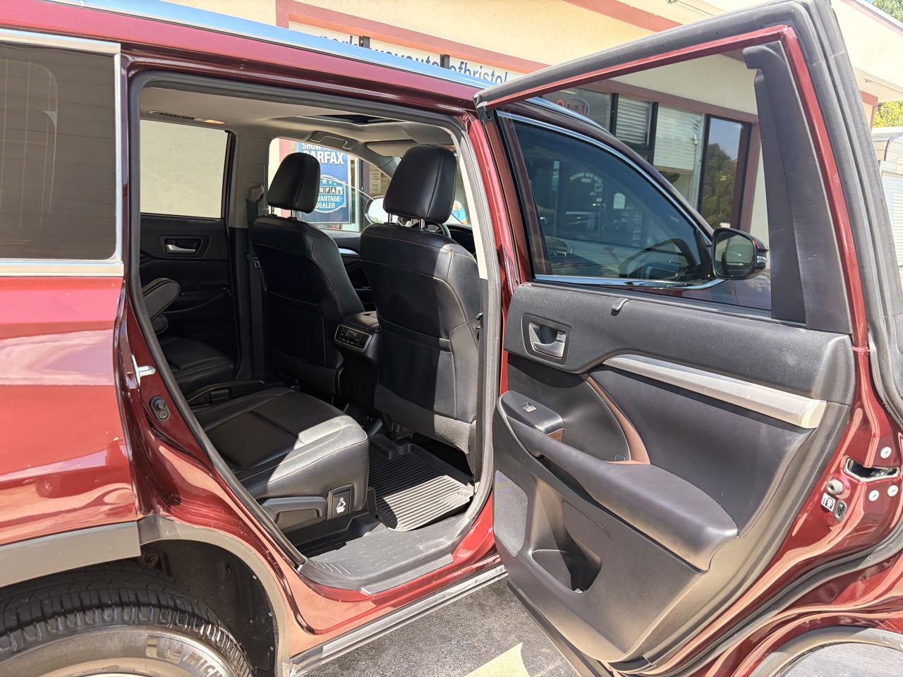 Toyota Highlander SE AWD V6 2018