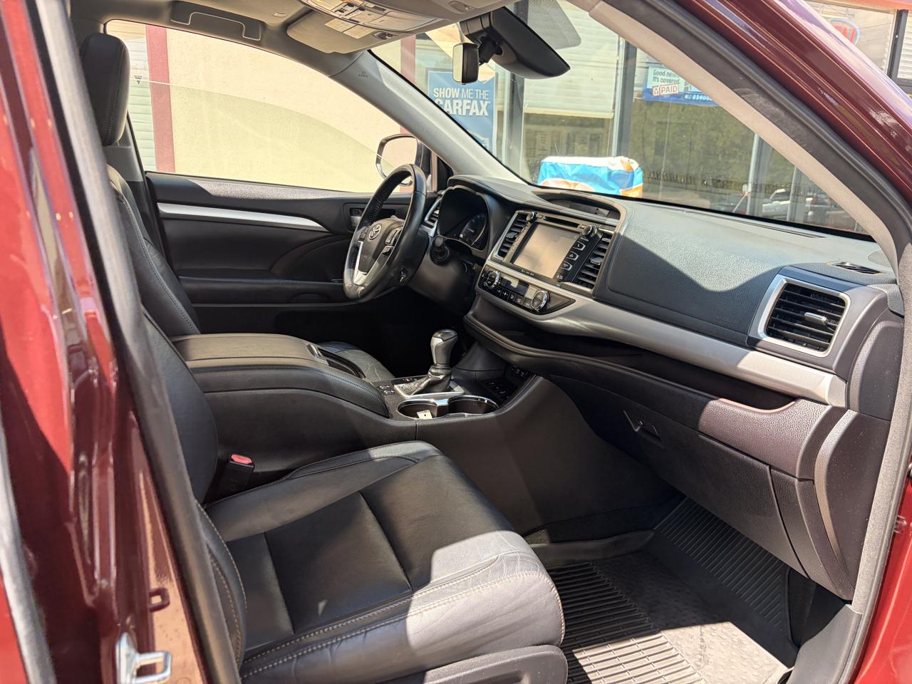 Toyota Highlander SE AWD V6 2018