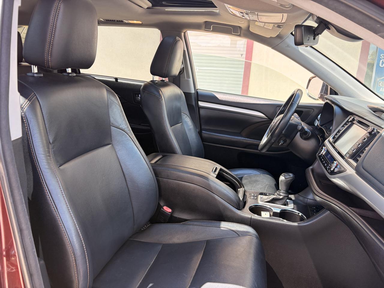Toyota Highlander SE AWD V6 2018