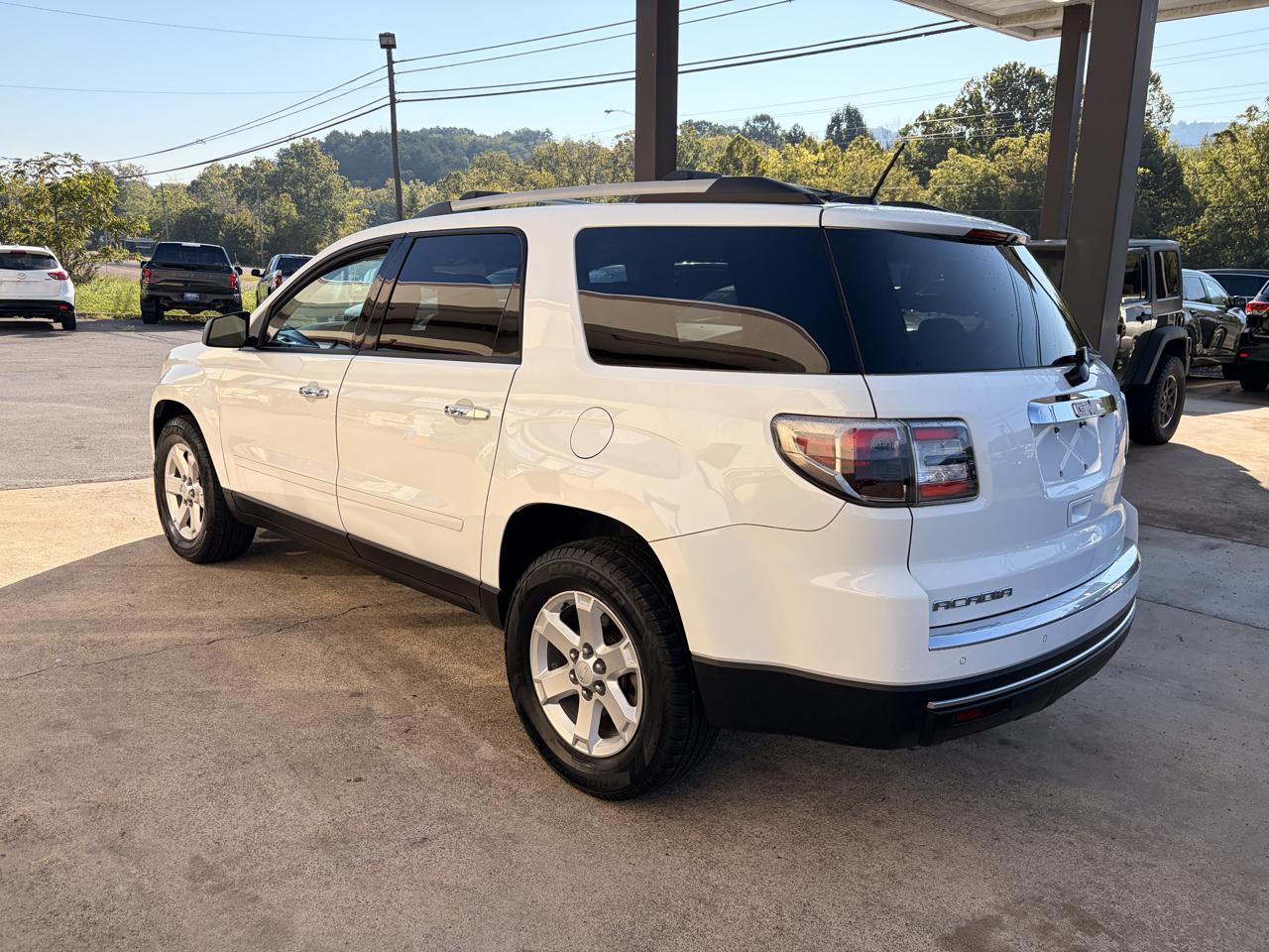 GMC Acadia SLE-1 FWD 2016