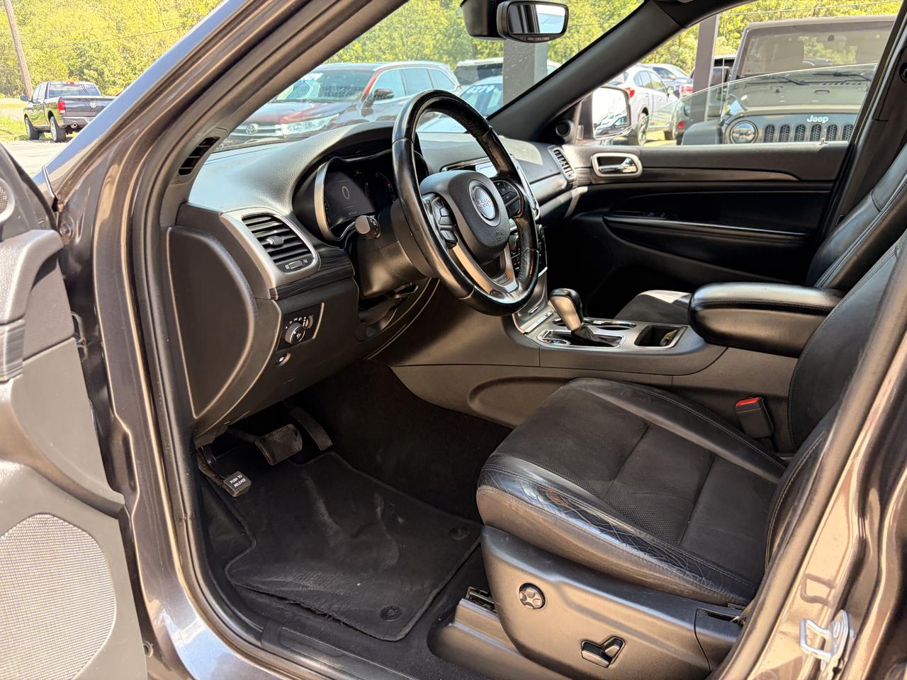 Jeep Grand Cherokee photo 5