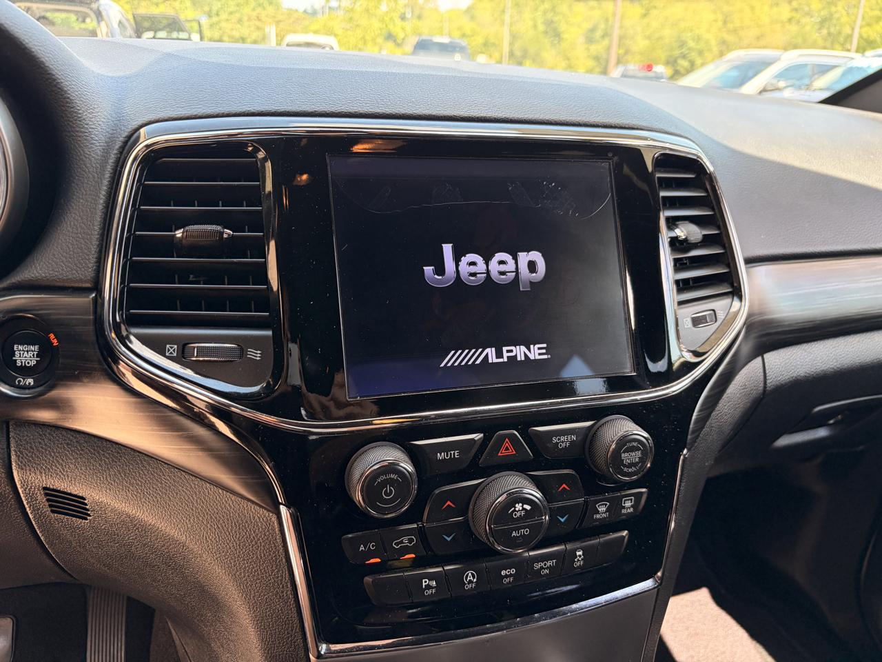 Jeep Grand Cherokee photo 10