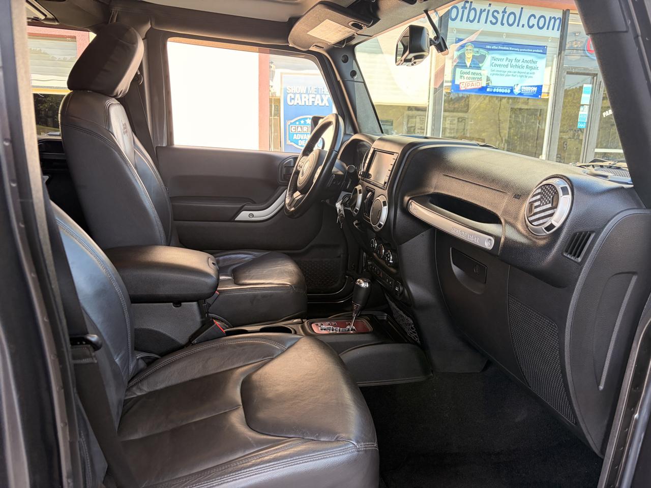 Jeep Wrangler Unlimited Sahara 4WD 2017