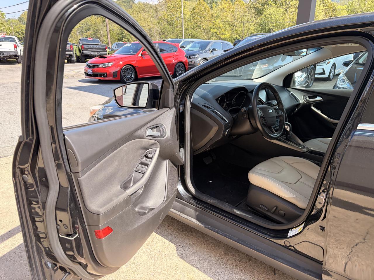 Ford Focus photo 4
