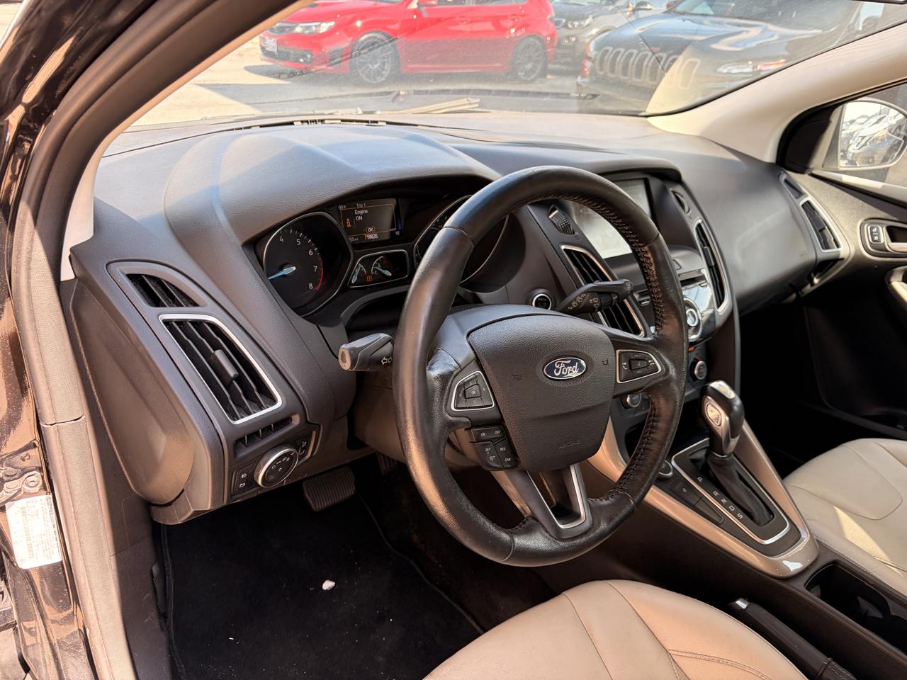Ford Focus photo 6