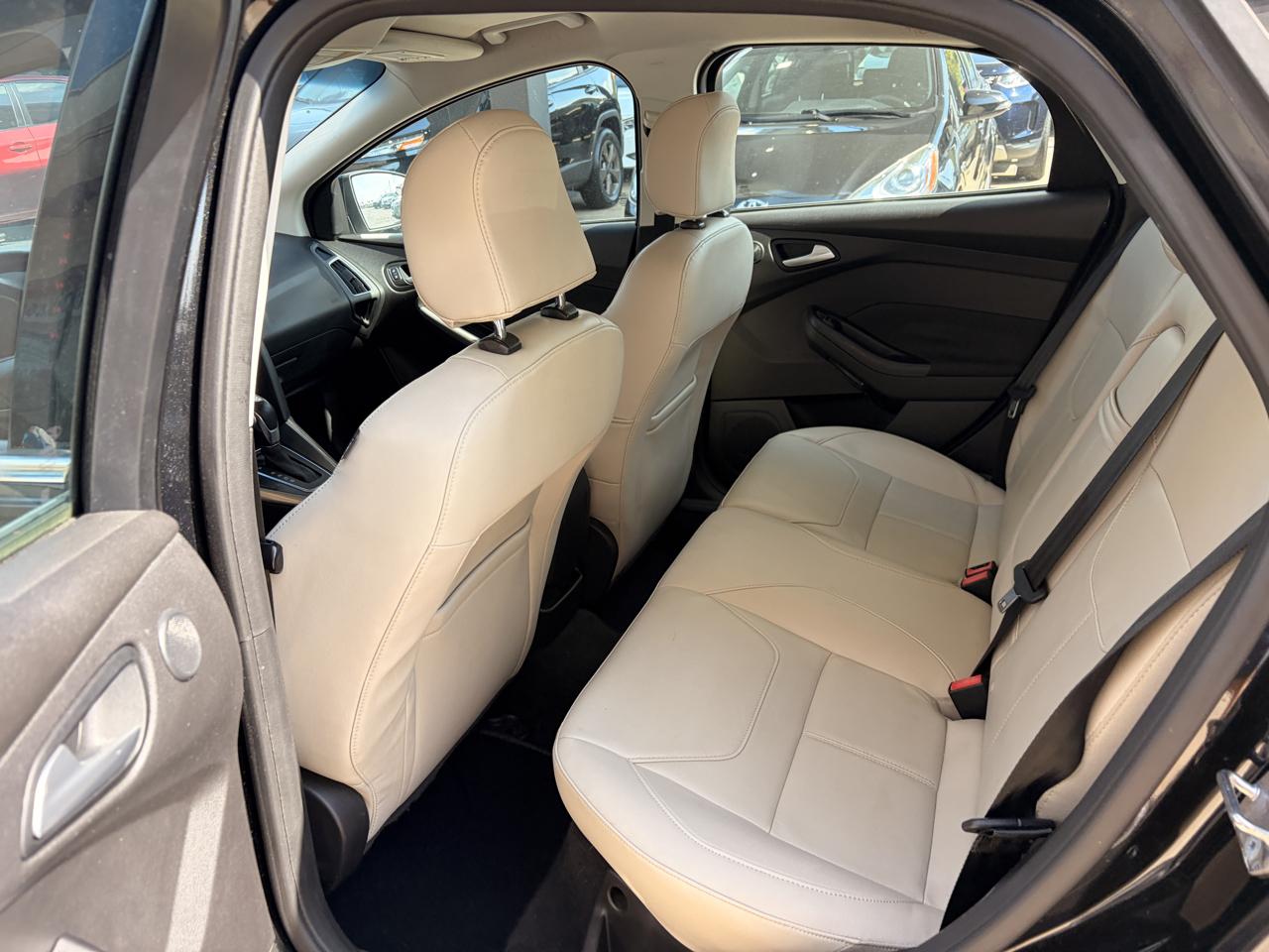 Ford Focus photo 13