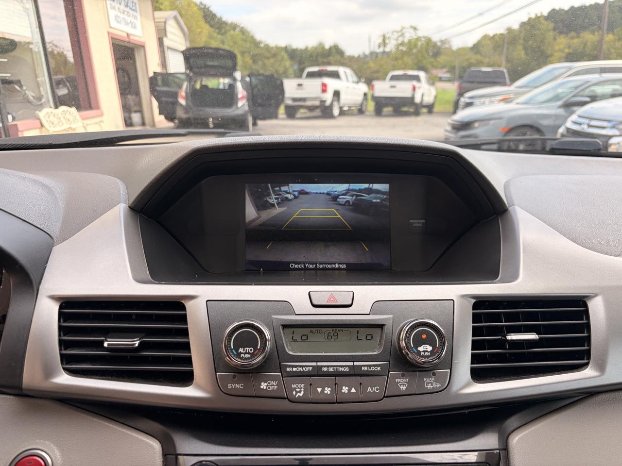 Honda Odyssey photo 12