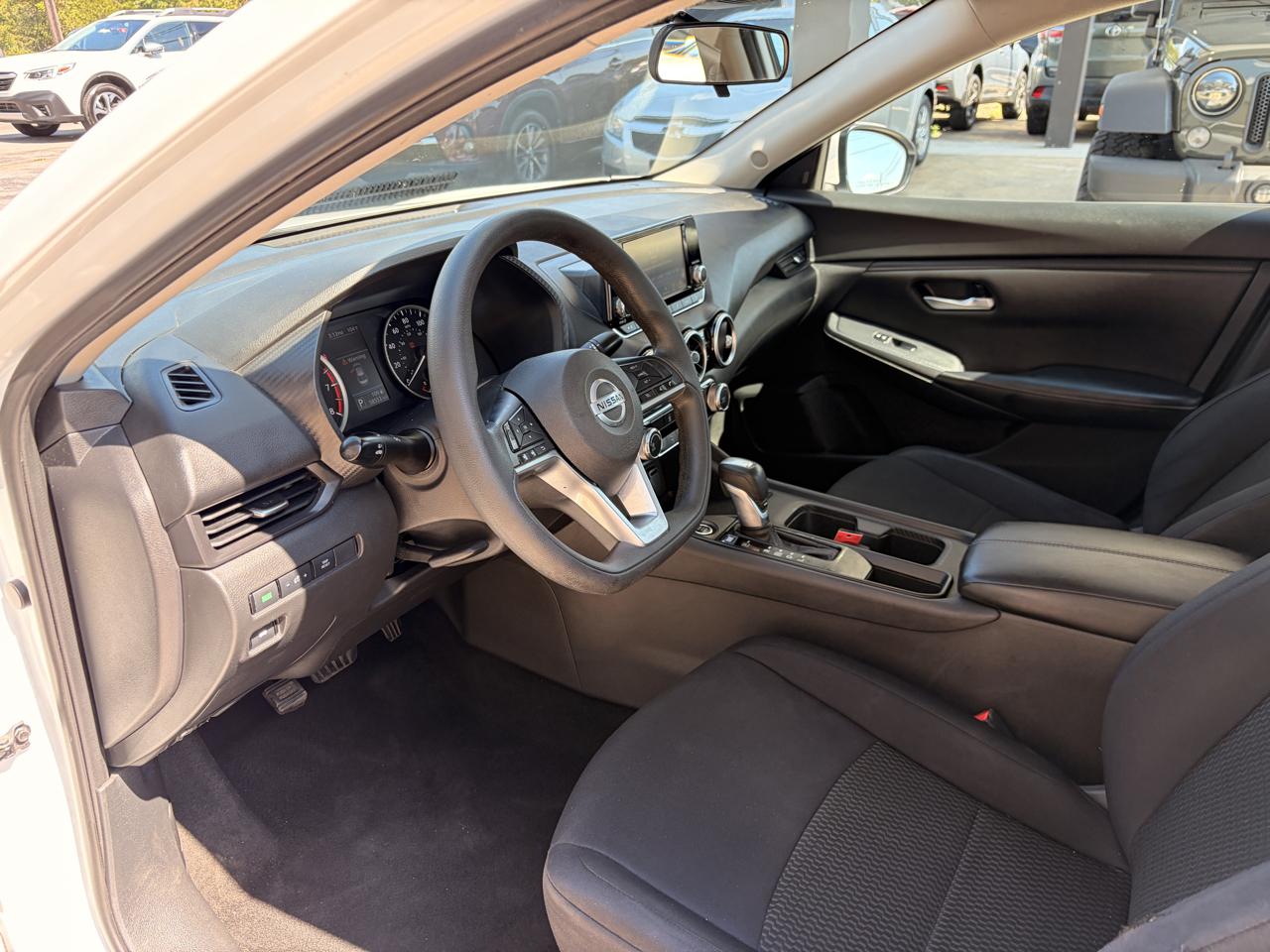 Nissan Sentra photo 5