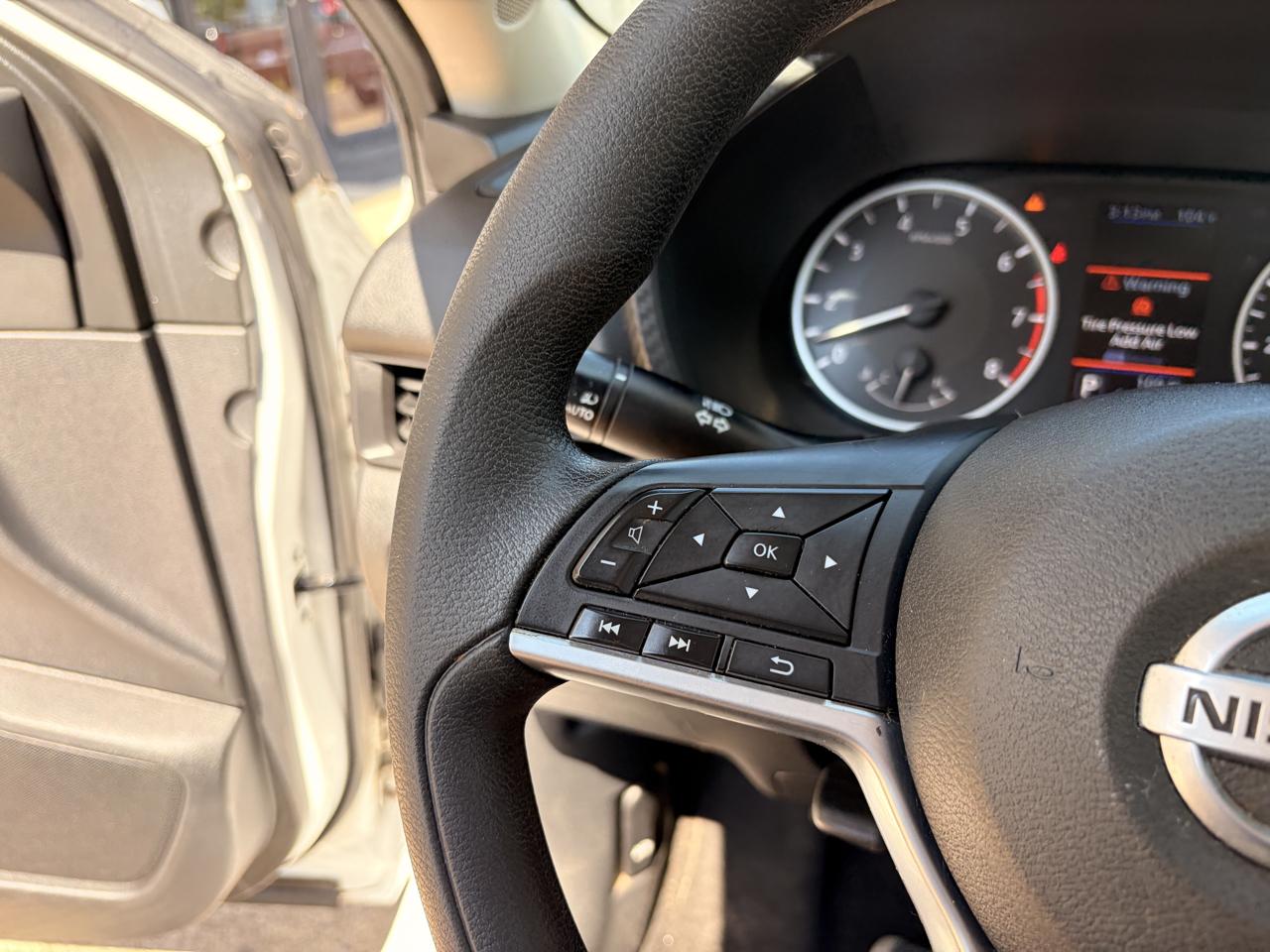 Nissan Sentra photo 8