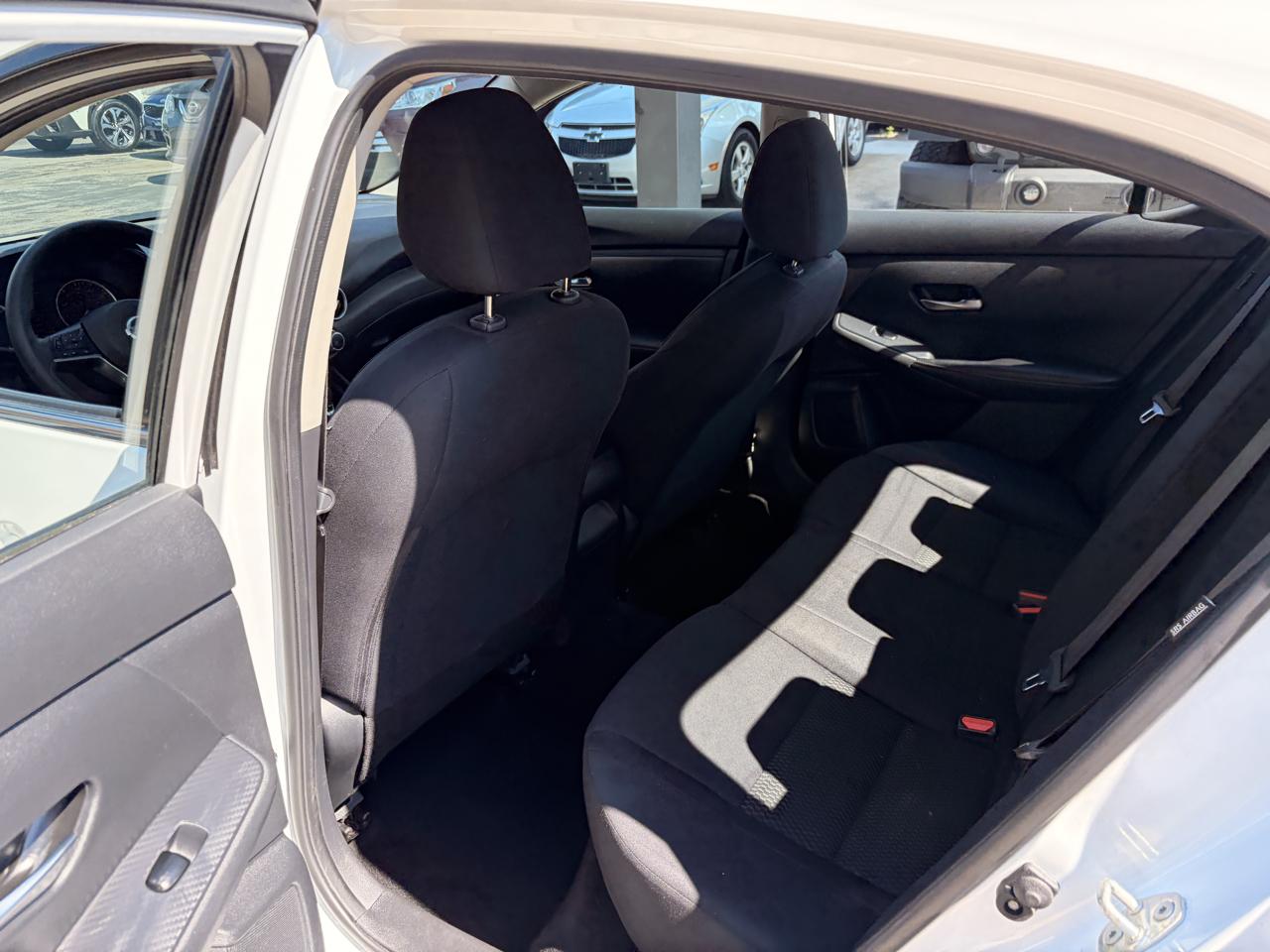 Nissan Sentra photo 13