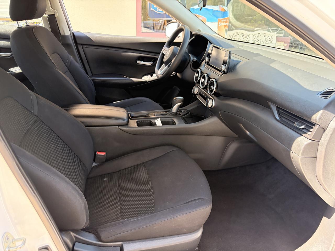 Nissan Sentra photo 17