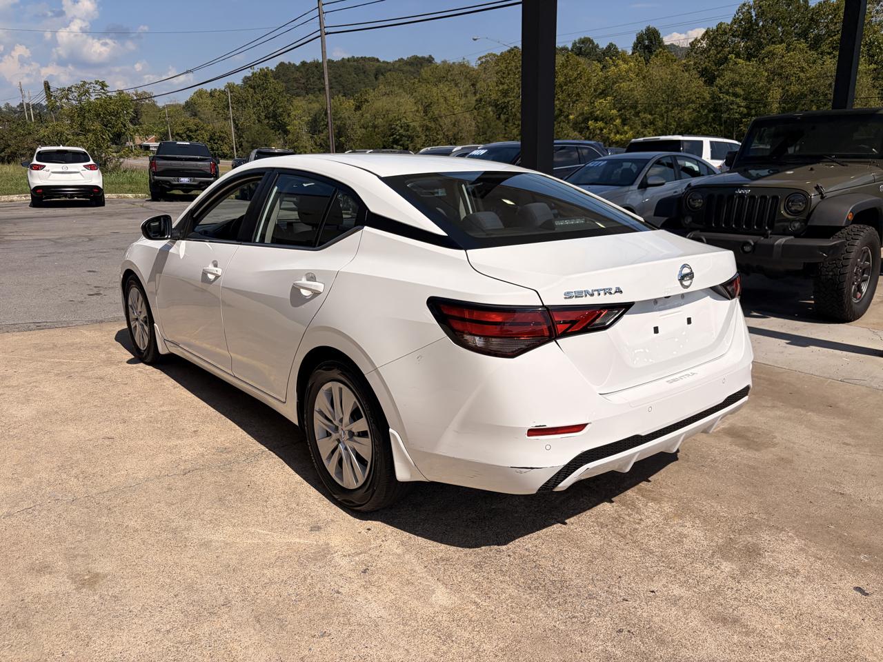 Nissan Sentra photo 18