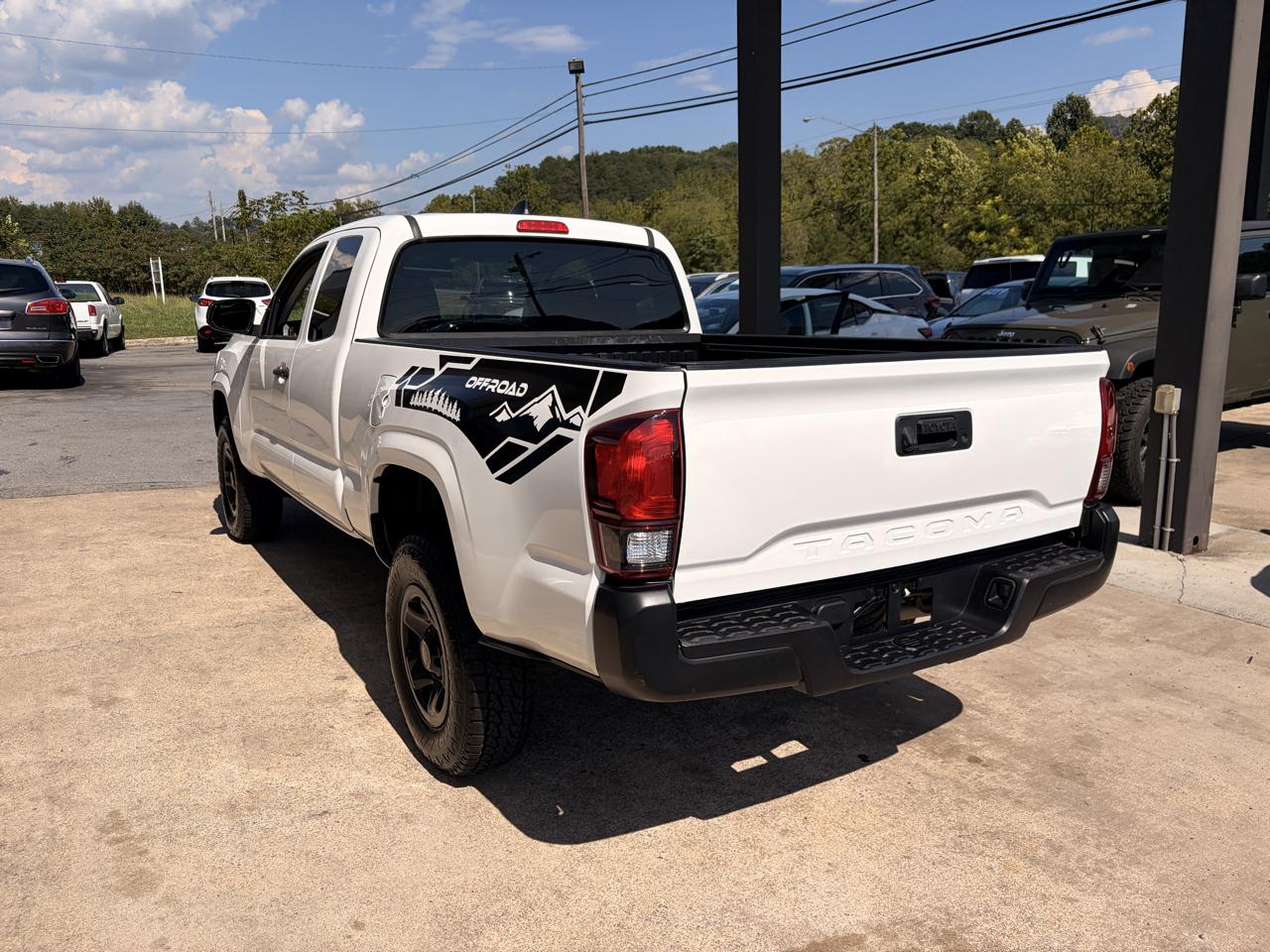 Toyota Tacoma SR5 Access Cab I4 6AT 2WD 2022