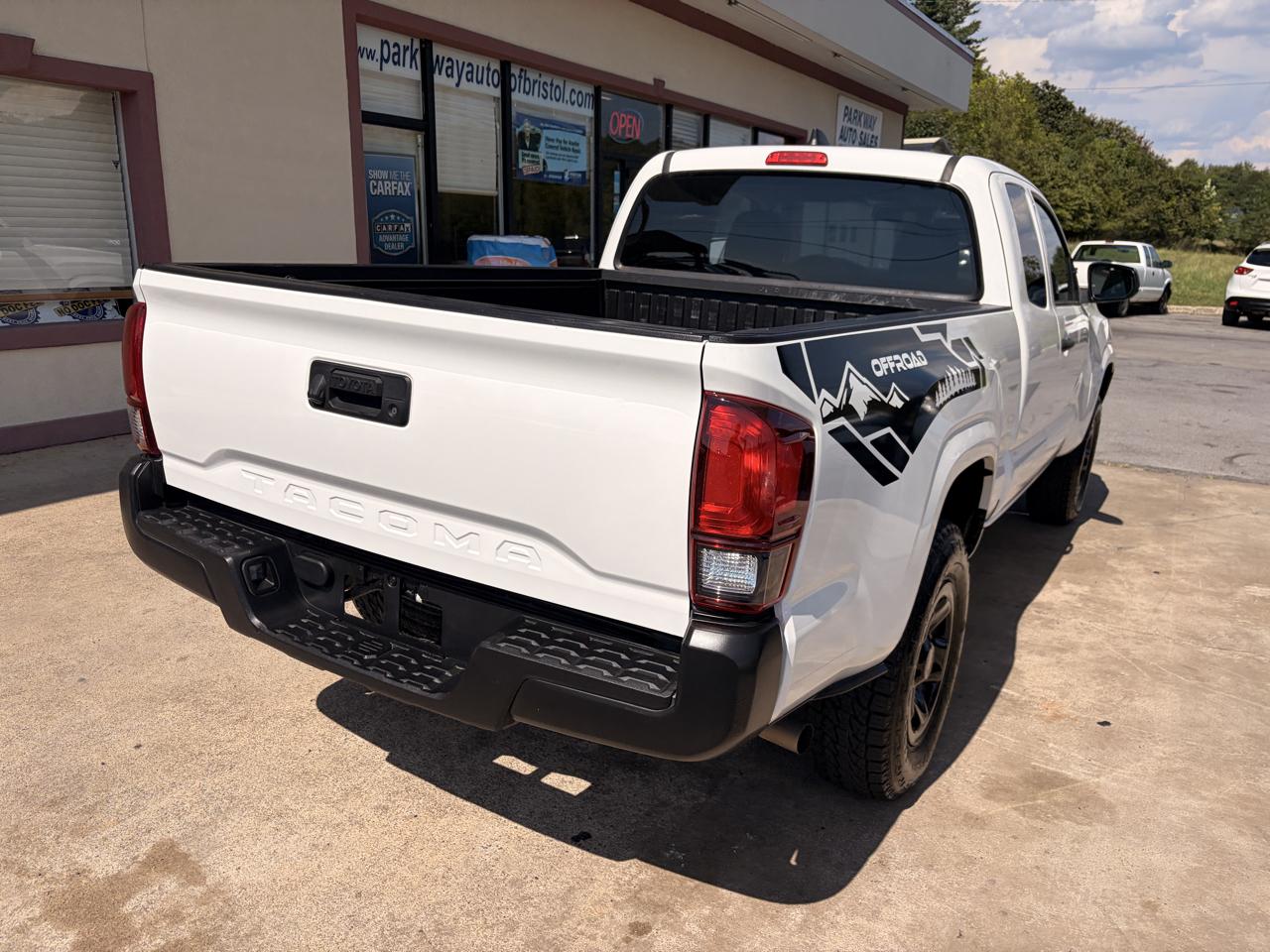 Toyota Tacoma SR5 Access Cab I4 6AT 2WD 2022