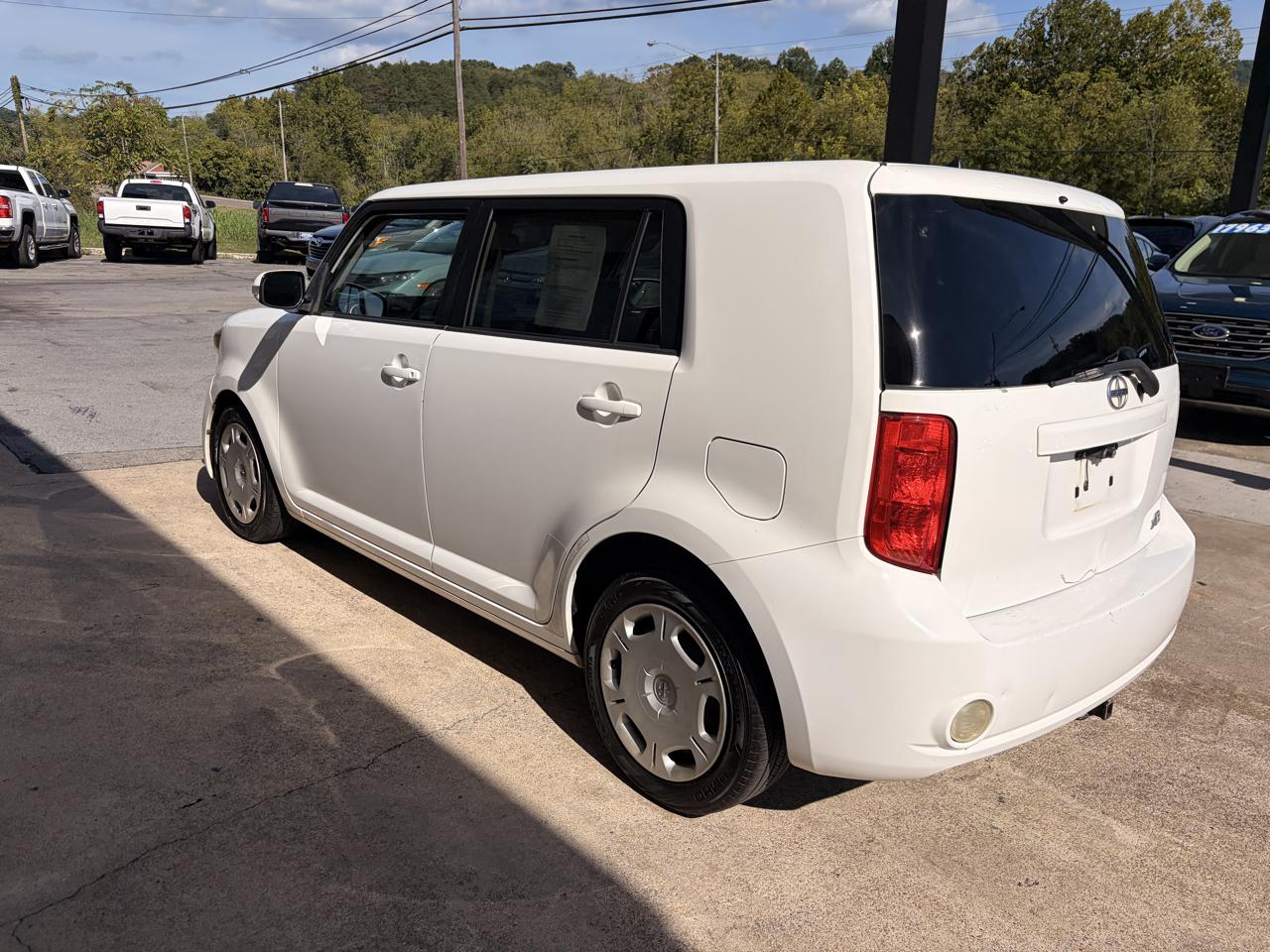 Scion xB photo 15