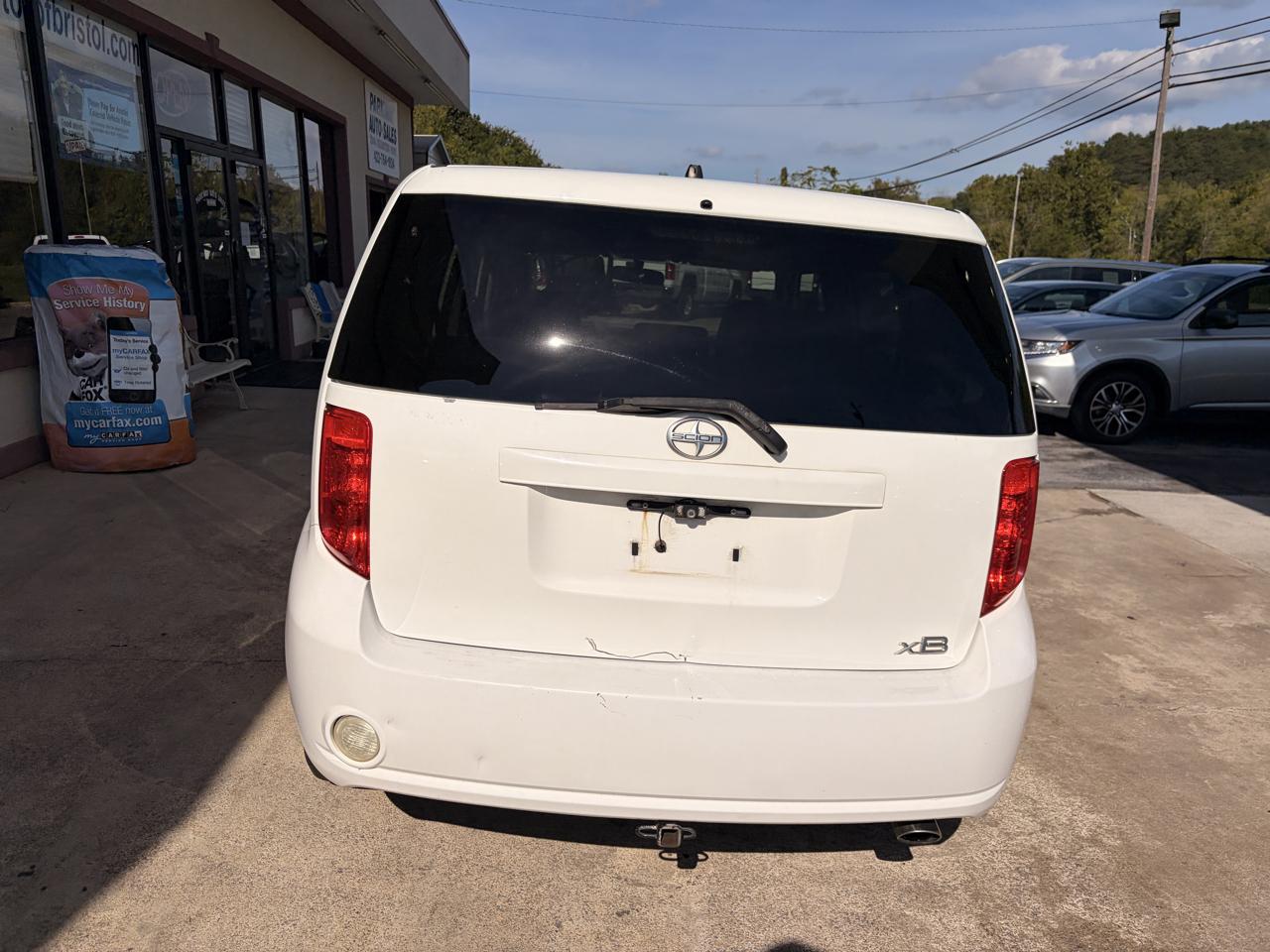 Scion xB photo 16