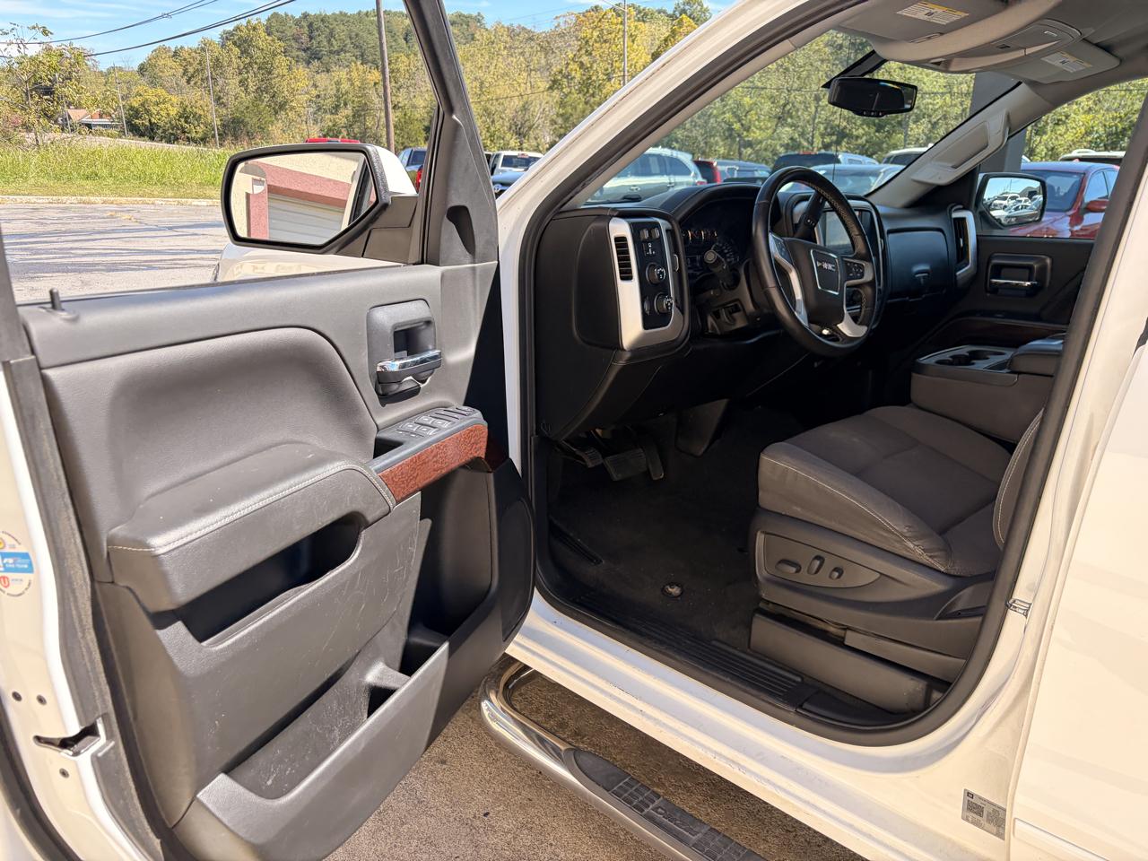 GMC Sierra photo 4