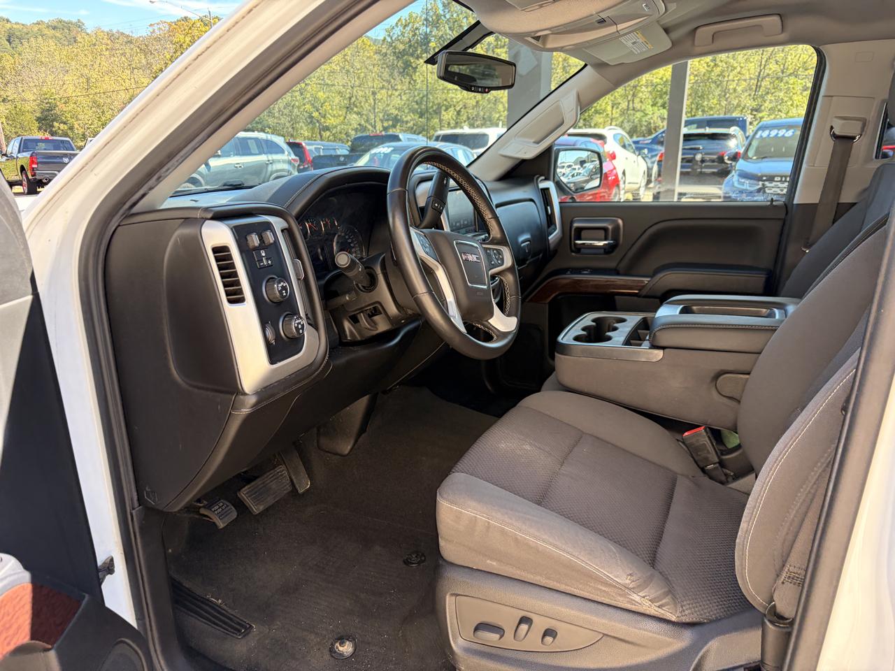 GMC Sierra photo 5