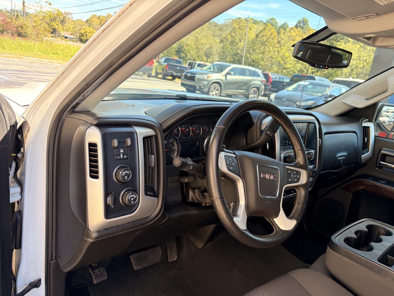 GMC Sierra photo 6