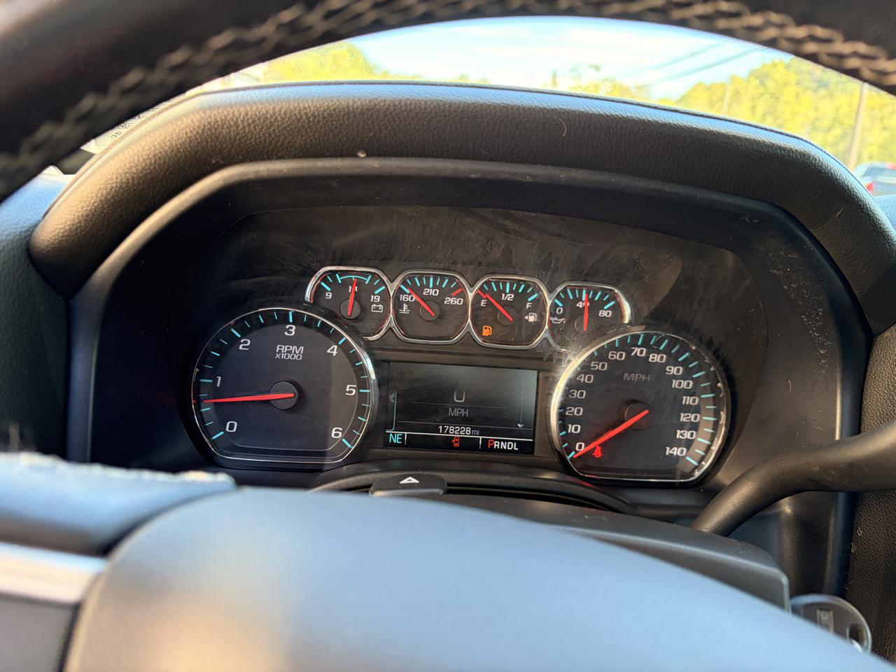 GMC Sierra photo 8